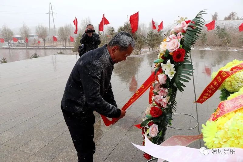 县纪委监委开展清明祭英烈革命传统教育实践活动