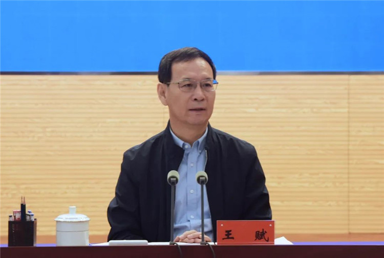 甘肃省纪委监委理论学习中心组举行集体学习（扩大）会 专题学习习近平总书记关于加强纪检监察机关和干部队伍建设的重要论述