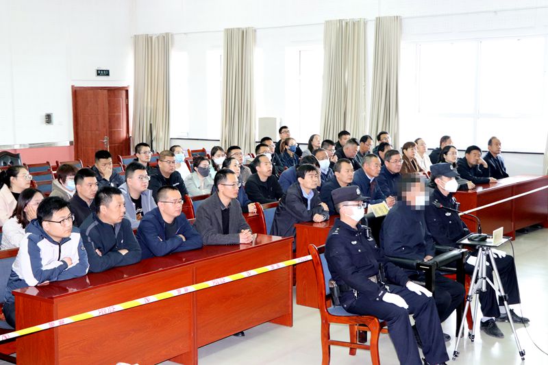 县纪委监委：旁听庭审“零距离” 以案为鉴“敲警钟”