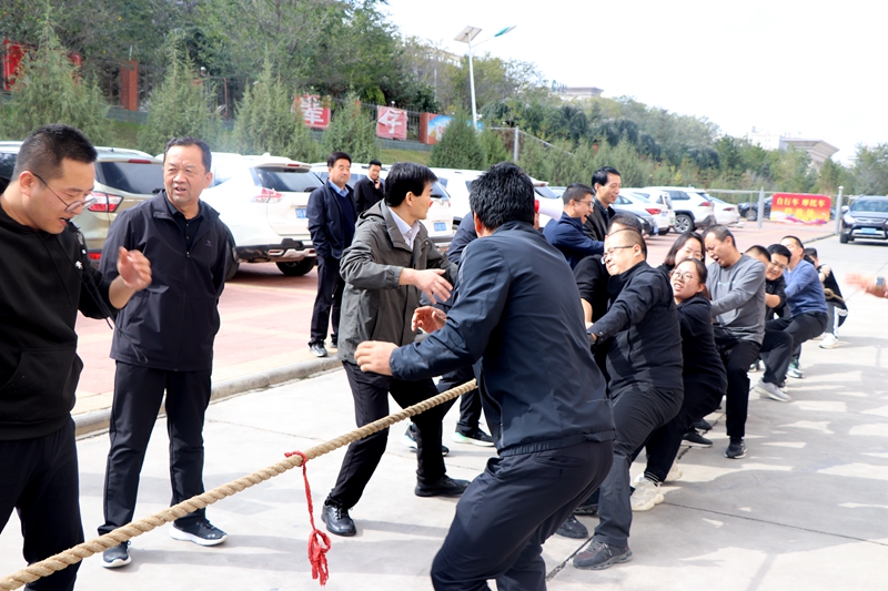 全县纪检监察系统“迎国庆·感党恩·展风采”干部职工运动会举行