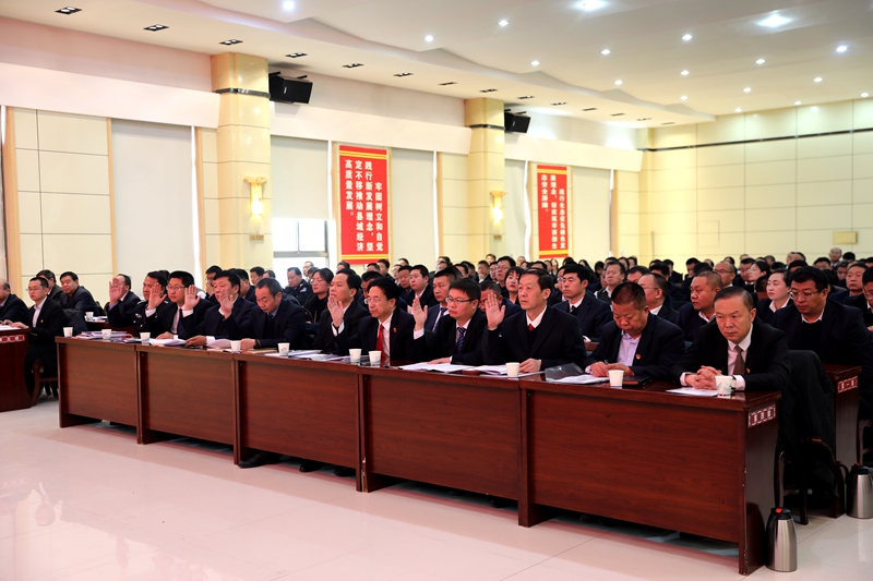 【走“镜”全会】县纪委十六届五次全会掠影