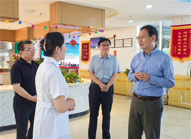 王赋在白银市和兰州大学调研有关工作