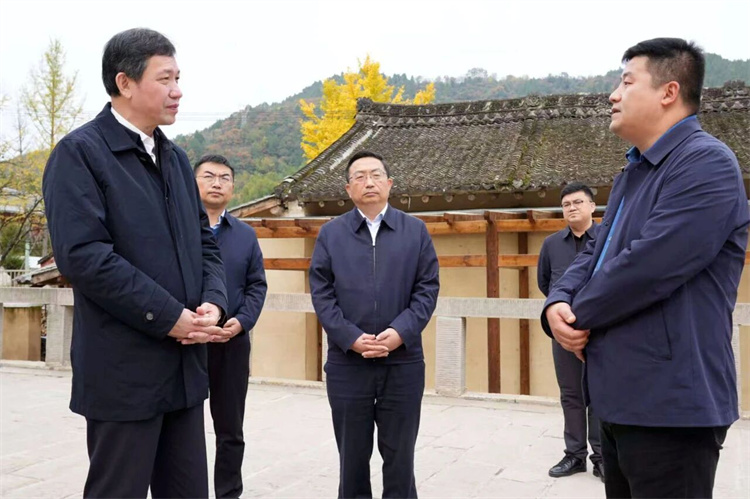 靳国卫在陇南市调研纪检监察工作