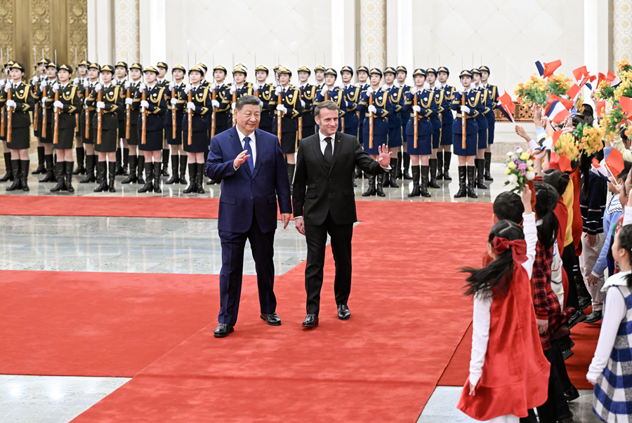 习近平同法国总统马克龙举行会谈